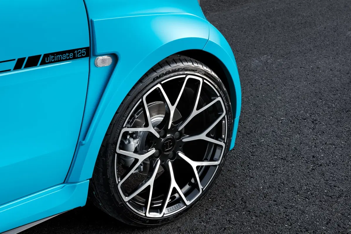 Nuova Smart Brabus Ultimate 125: numeri da record (3)