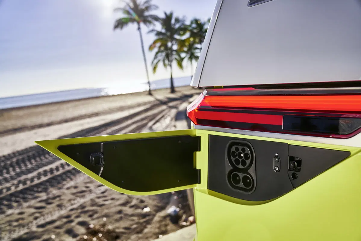 VW I.D. Buzz Concept presente al Salone (2)