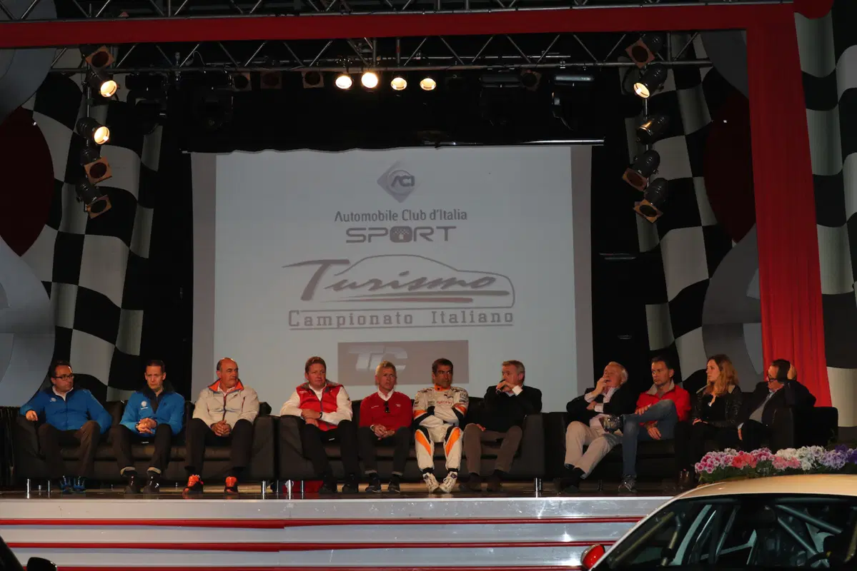 Campionato Italiano Turismo TCR: lotta a sei?