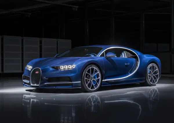 Bugatti Chiron, metà produzione è già venduta. Eccola al Salone di Ginevra [Video]