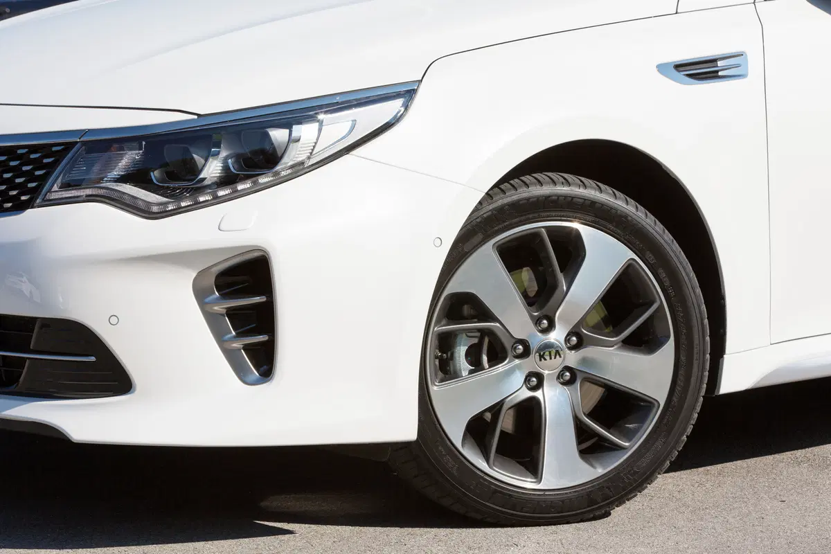 Kia Optima Sport Wagon (2016-19) (27)