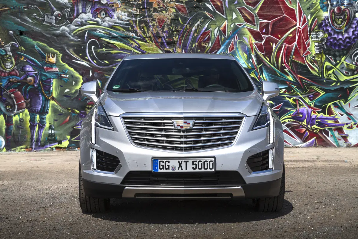 Cadillac XT5 3.6L V6 AWD AT Luxury (3)