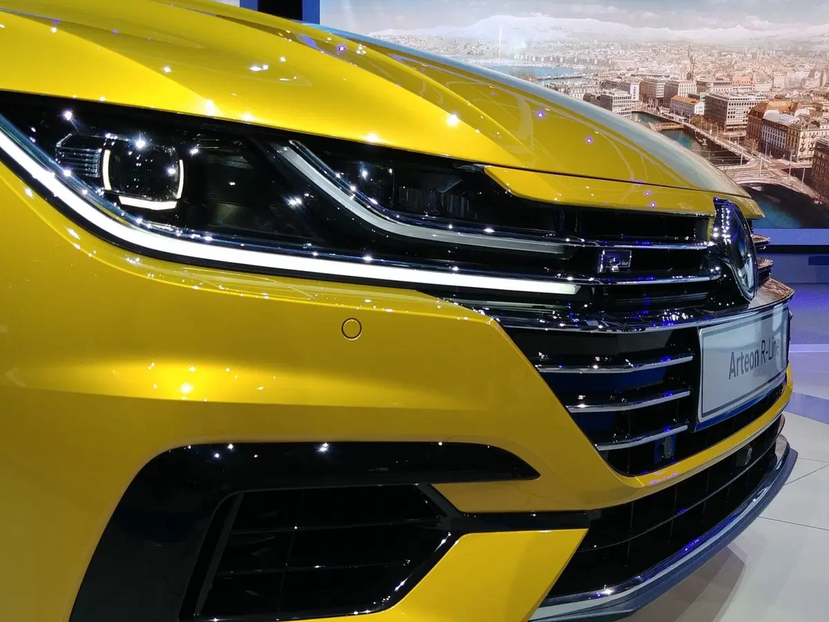 Volkswagen Arteon, l'ammiraglia debutta al Salone di Ginevra 2017 (3)