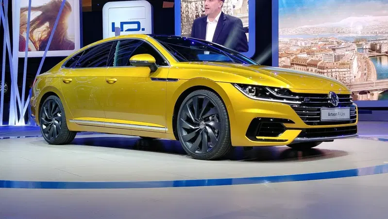 Volkswagen Arteon, l'ammiraglia debutta al Salone di Ginevra 2017 [Video]