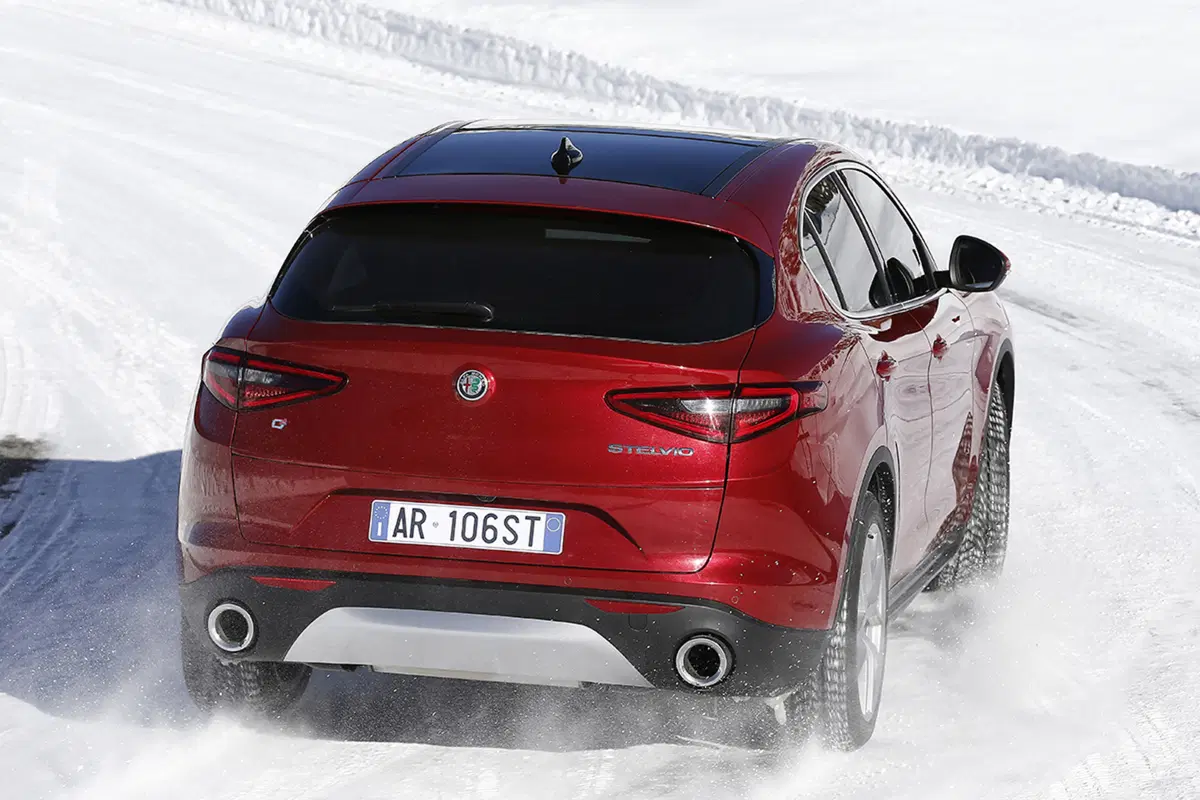 Alfa Romeo Stelvio Stelvio 2.2 Turbodiesel 190 CV AT8 Q4 Business (25)