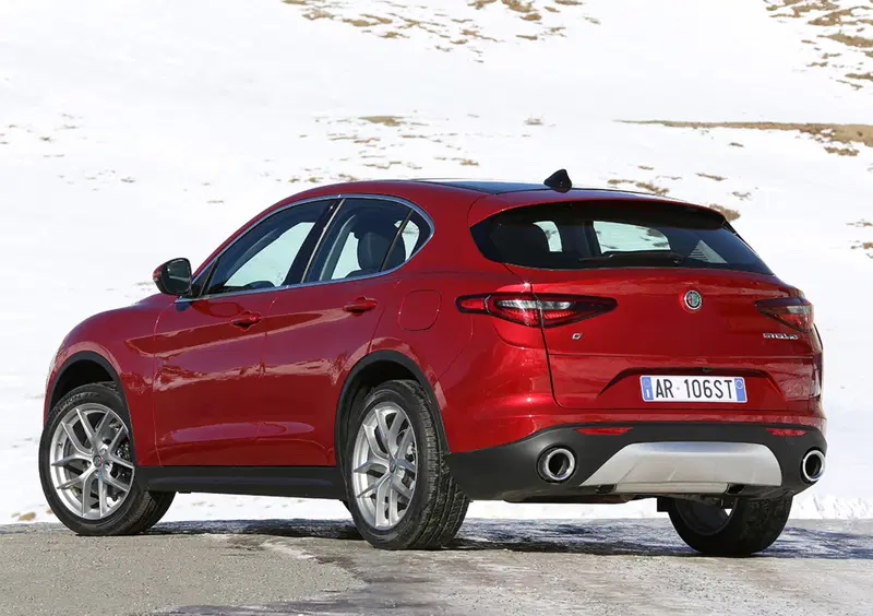 Alfa Romeo Stelvio (26)