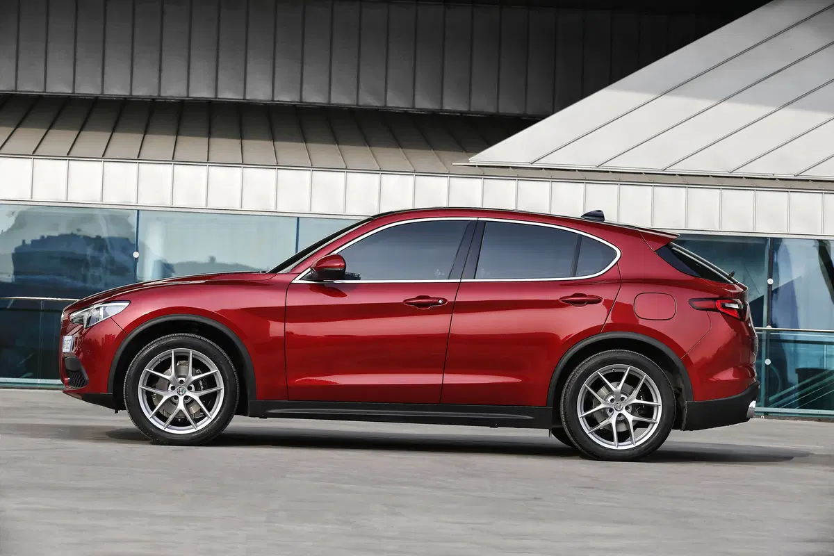Alfa Romeo Stelvio Stelvio 2.2 Turbodiesel 190 CV AT8 Q4 Business (24)