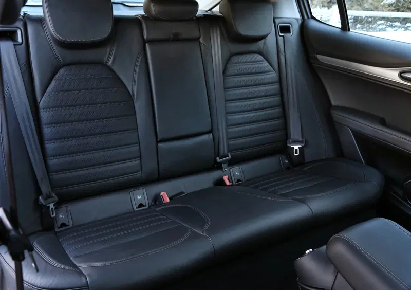 Alfa Romeo Stelvio (28)