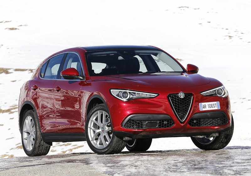 Alfa Romeo Stelvio in offerta a 350 &euro;/mese