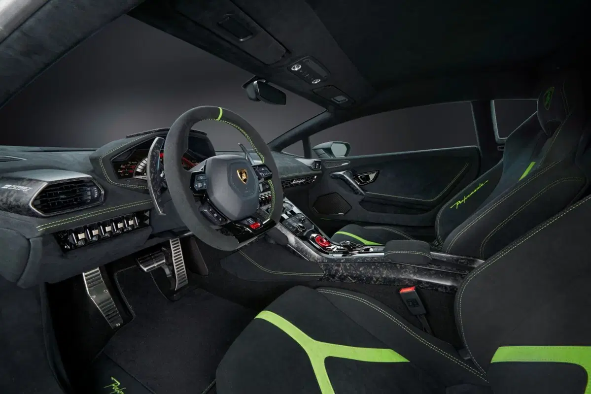 Lamborghini Huracan Performante, debutta con 640 CV al Salone di Ginevra 2017 (7)