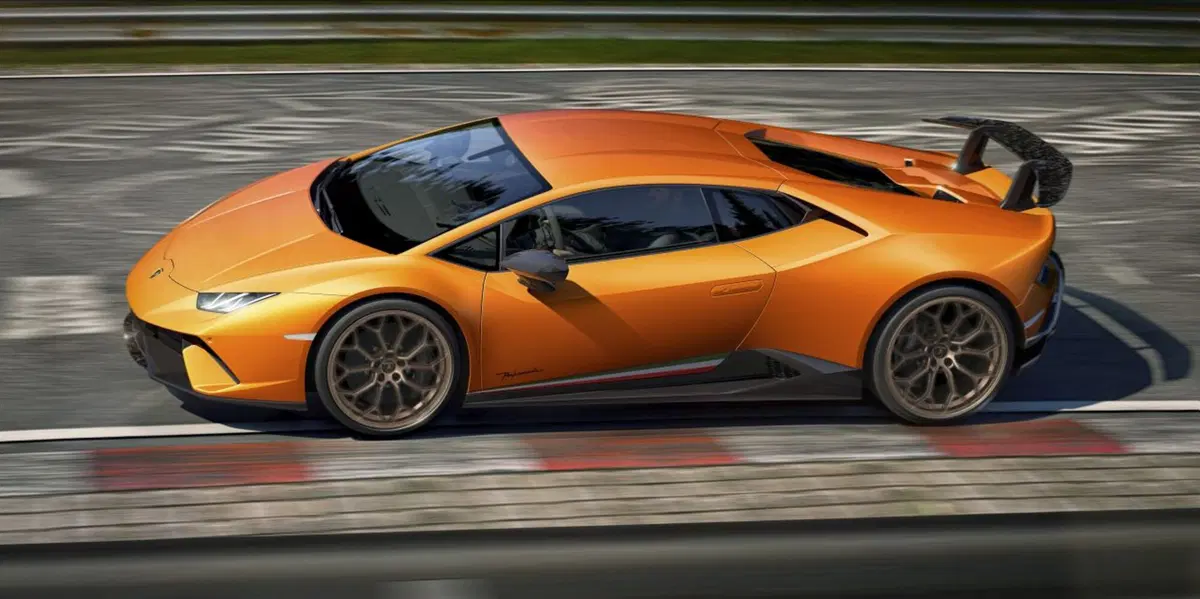 Lamborghini Huracan Performante, debutta con 640 CV al Salone di Ginevra 2017 (10)
