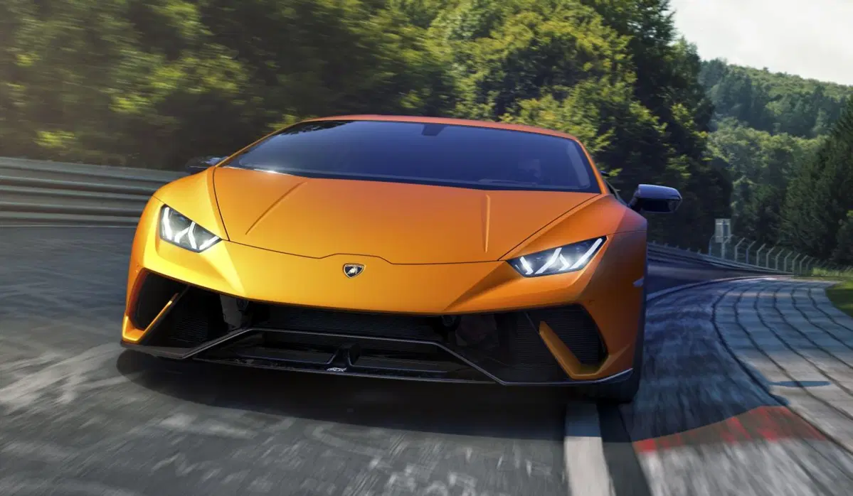Lamborghini Huracan Performante, debutta con 640 CV al Salone di Ginevra 2017 (11)