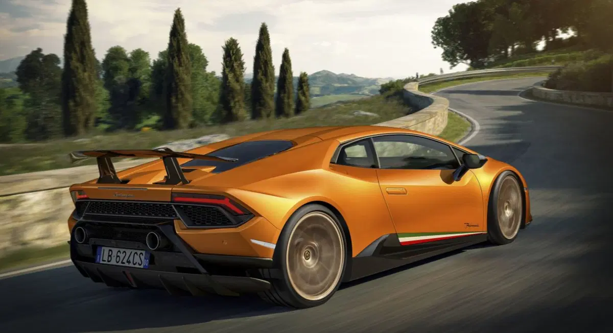 Lamborghini Huracan Performante, debutta con 640 CV al Salone di Ginevra 2017 (13)