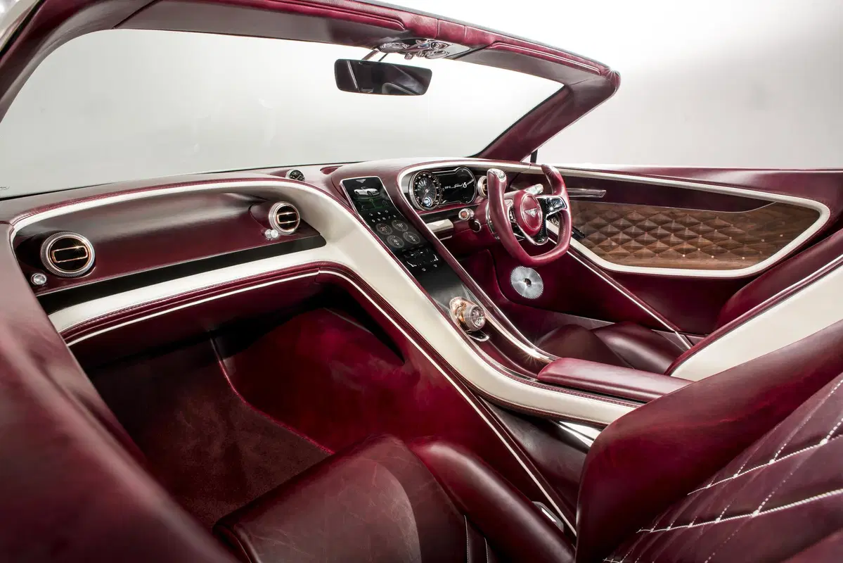 Bentley EXP12 Speed 6e Concept, la spider elettrica al Salone di Ginevra 2017 (3)