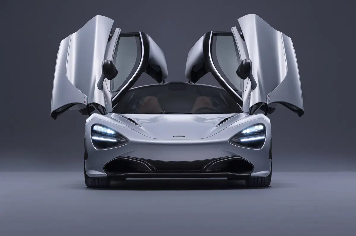 McLaren 720S, la nuova supercar di Woking al Salone di Ginevra 2017 [Video] (3)