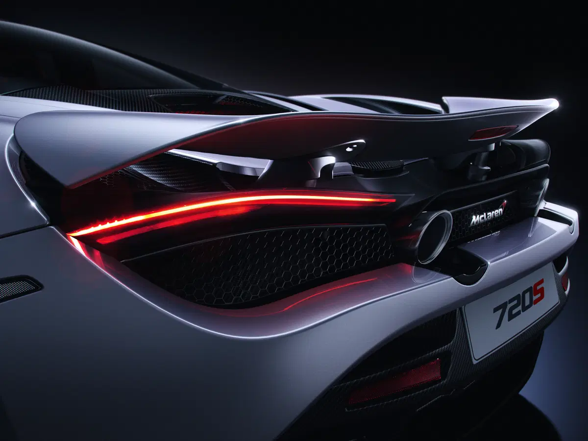McLaren 720S, la nuova supercar di Woking al Salone di Ginevra 2017 [Video] (6)