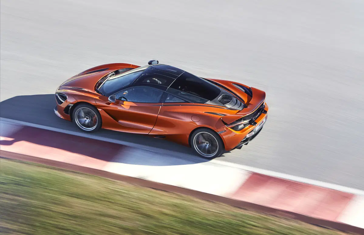 McLaren 720S, la nuova supercar di Woking al Salone di Ginevra 2017 [Video] (7)