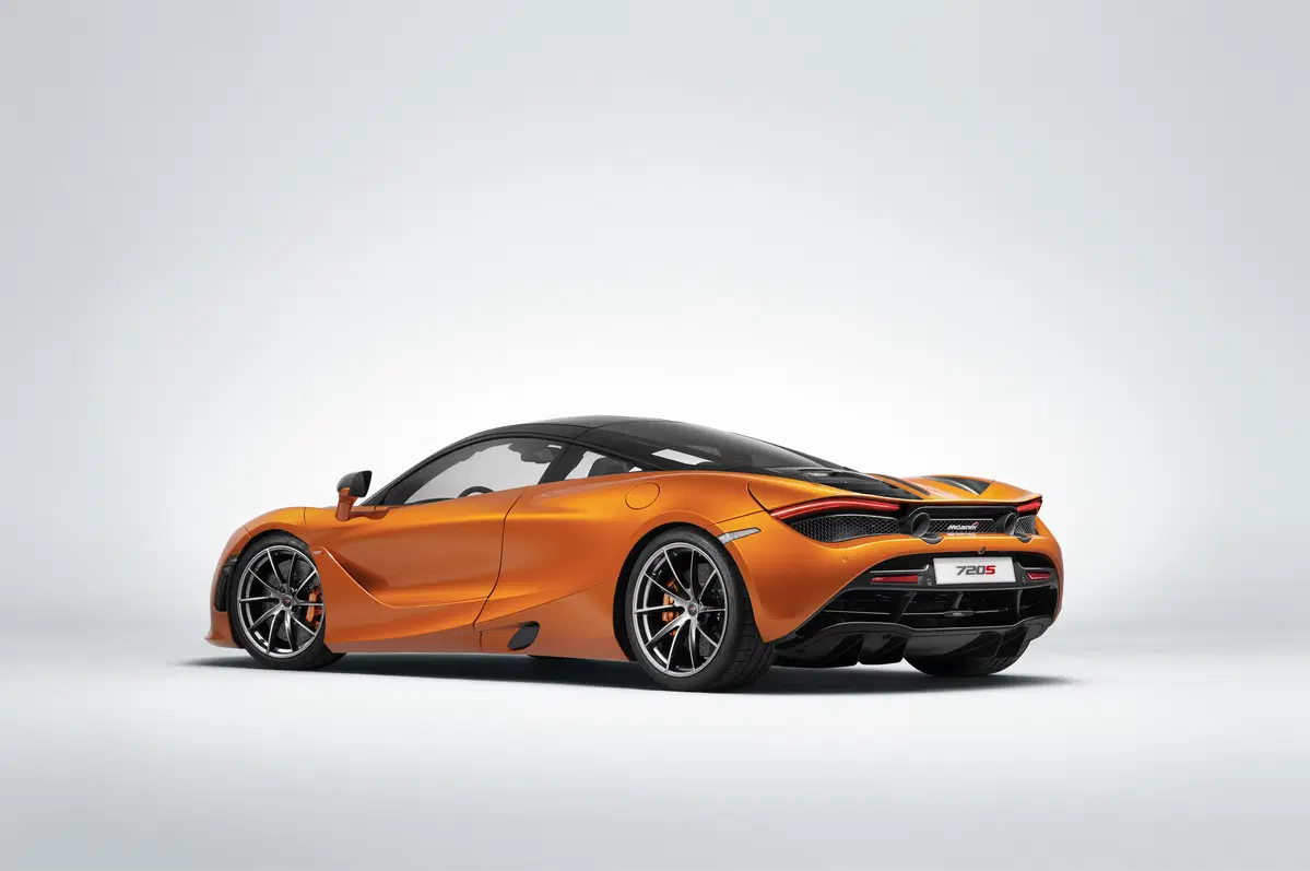 McLaren 720S, la nuova supercar di Woking al Salone di Ginevra 2017 [Video] (15)