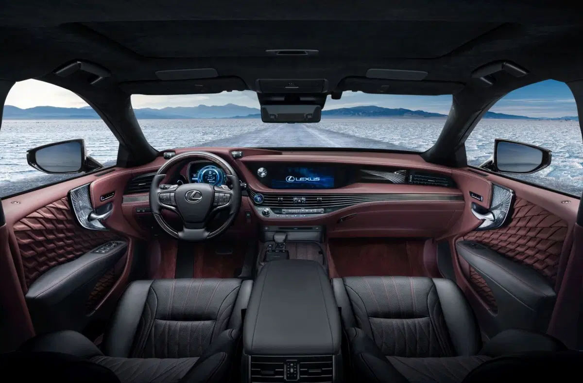 Lexus LS 500h, l'ammiraglia ibrida al Salone di Ginevra 2017 (7)