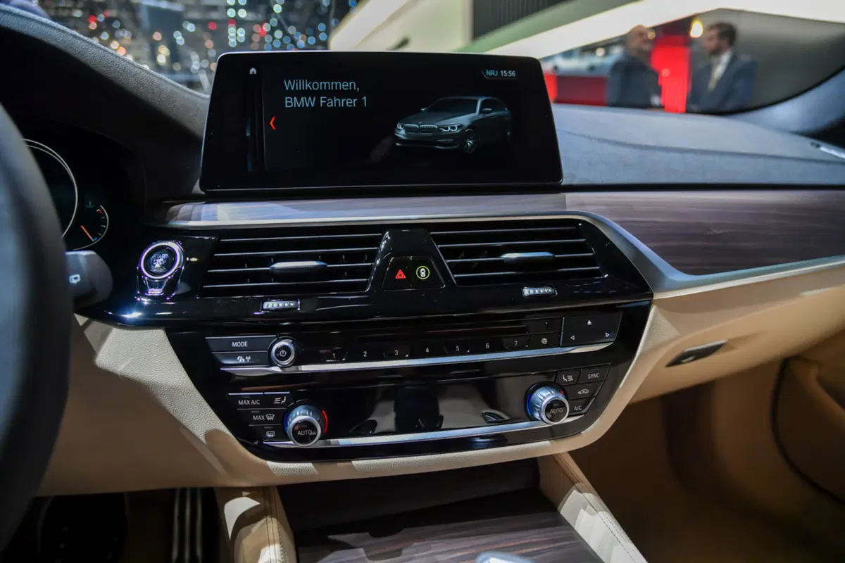 BMW al Salone di Ginevra 2017 (10)