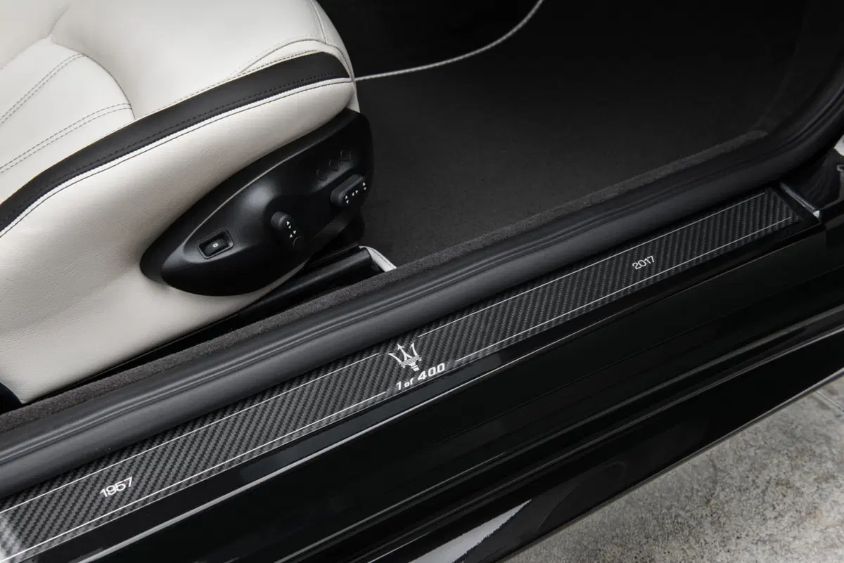 Maserati GranTurismo e GranCabrio, le Special Edition al Salone di Ginevra 2017 (3)