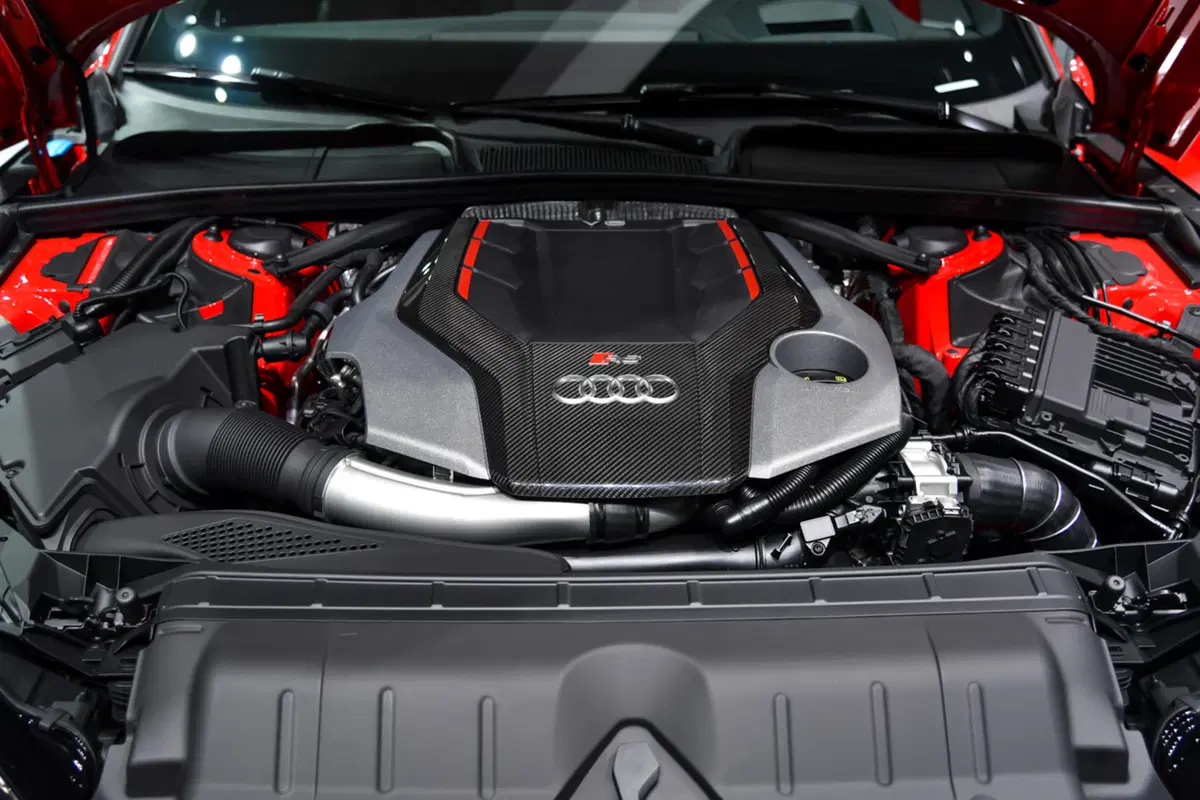 Nuova Audi RS5 Coupé, la videorecensione al Salone di Ginevra 2017 [Video] (2)