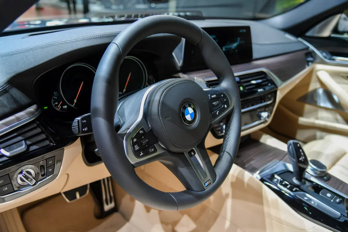 BMW Serie 5 Touring, la videorecensione al Salone di Ginevra 2017 [Video] (13)