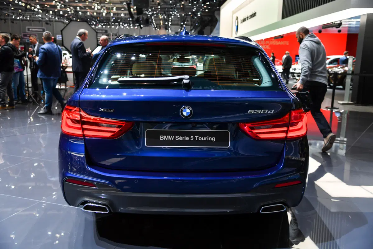 BMW Serie 5 Touring, la videorecensione al Salone di Ginevra 2017 [Video] (16)