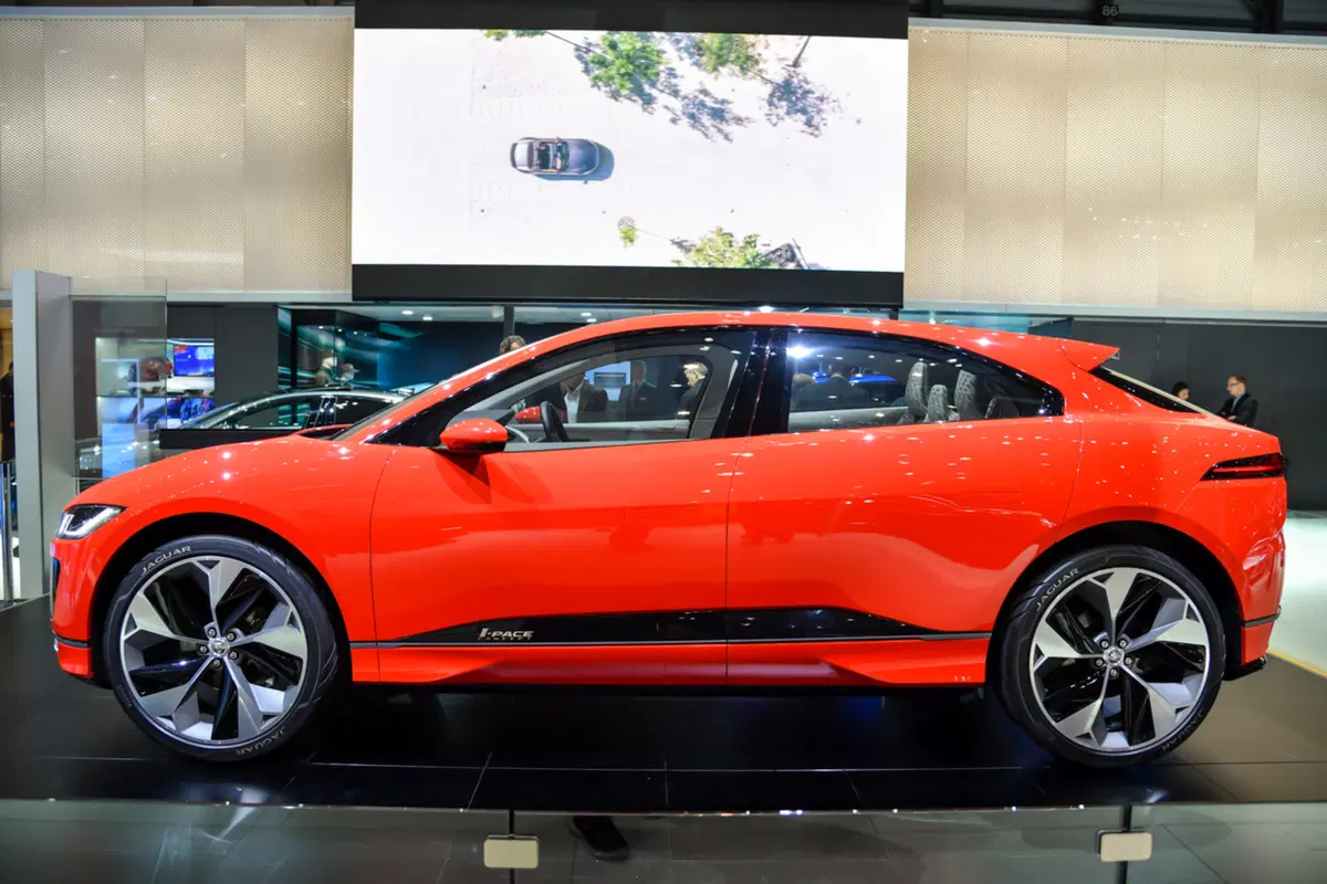 Jaguar al Salone di Ginevra 2017 (4)