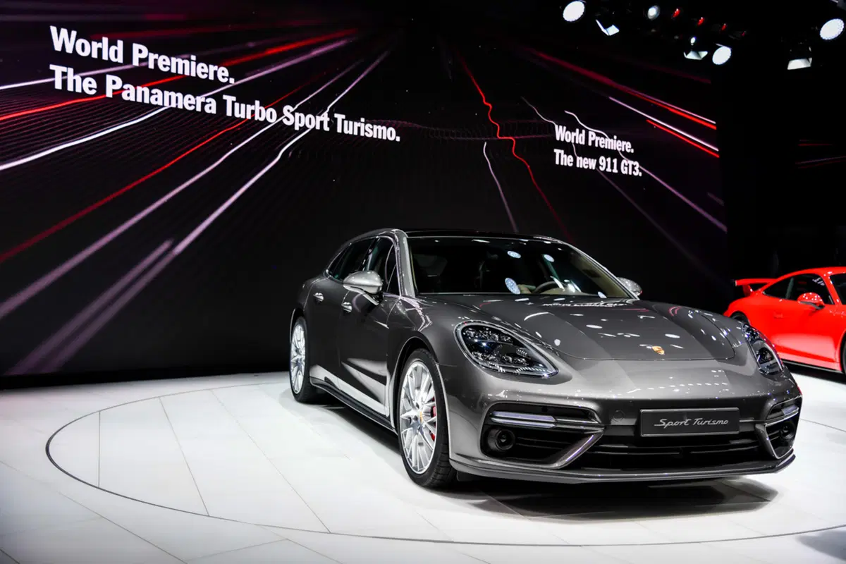 Porsche Panamera Sport Turismo, la videorecensione al Salone di Ginevra 2017 [Video]