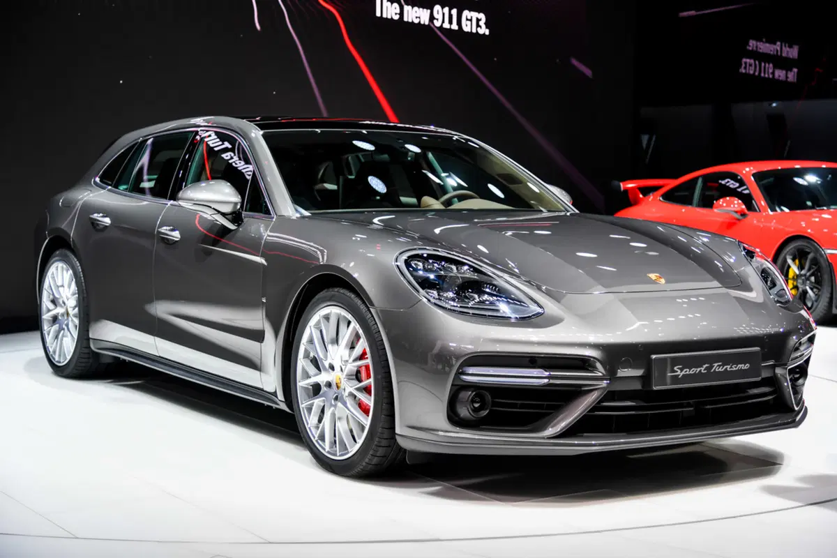 Porsche Panamera Sport Turismo, la videorecensione al Salone di Ginevra 2017 [Video] (2)