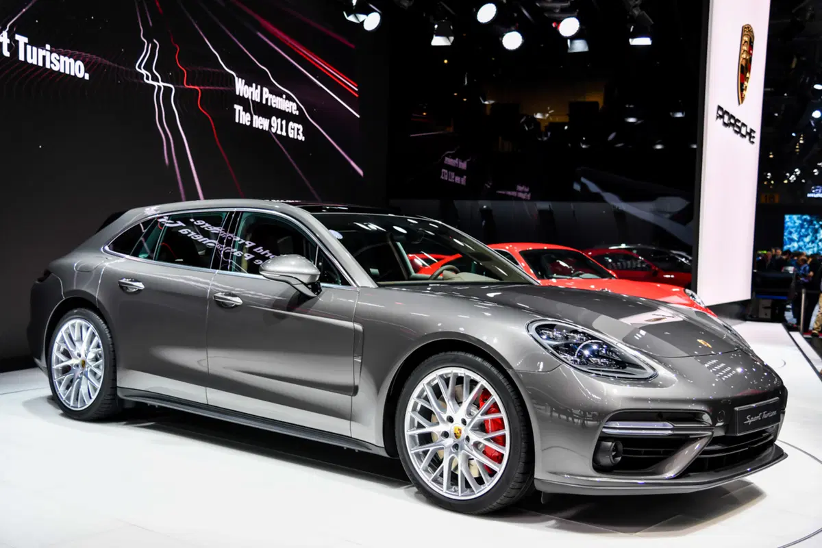 Porsche Panamera Sport Turismo, la videorecensione al Salone di Ginevra 2017 [Video] (4)
