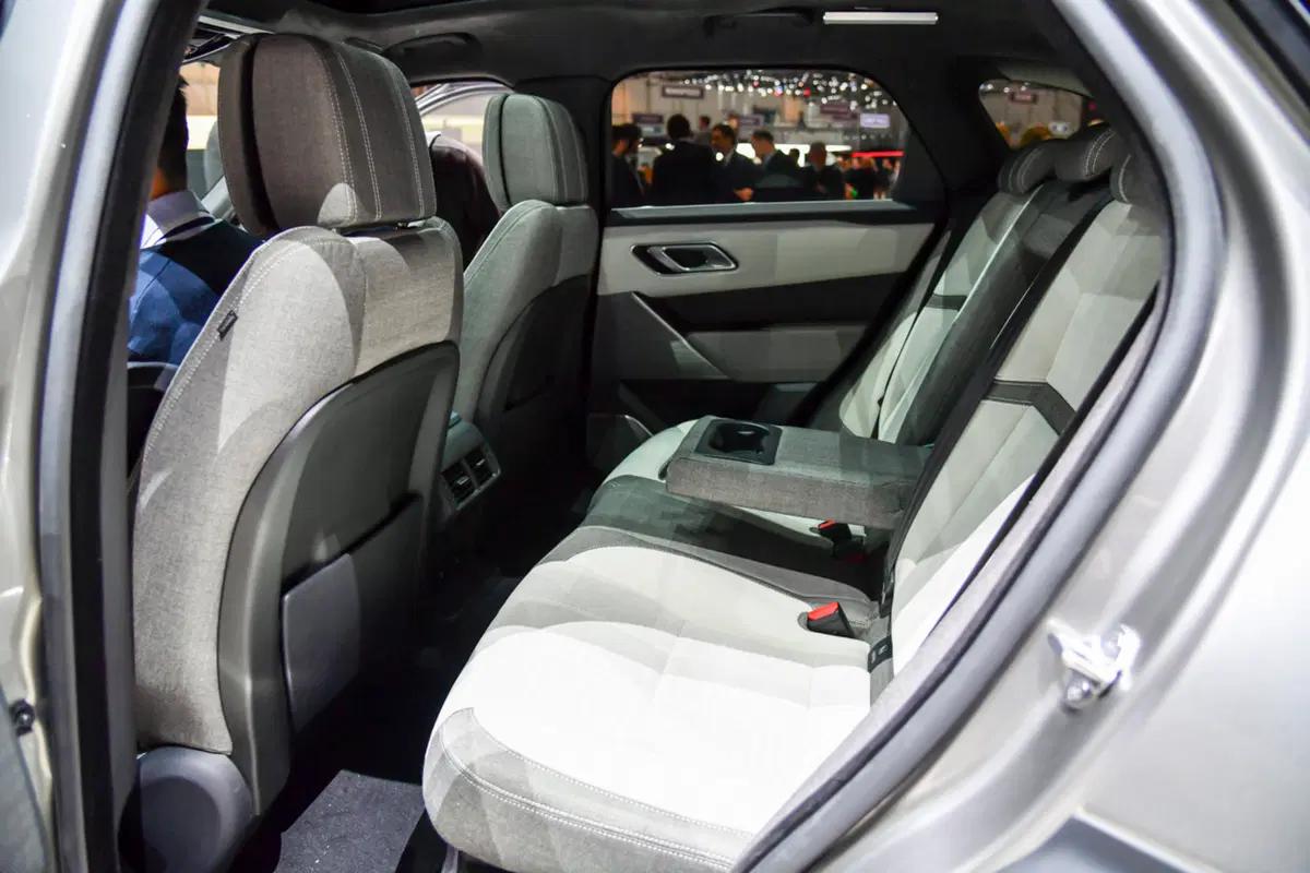 Land Rover al Salone di Ginevra 2017 (10)