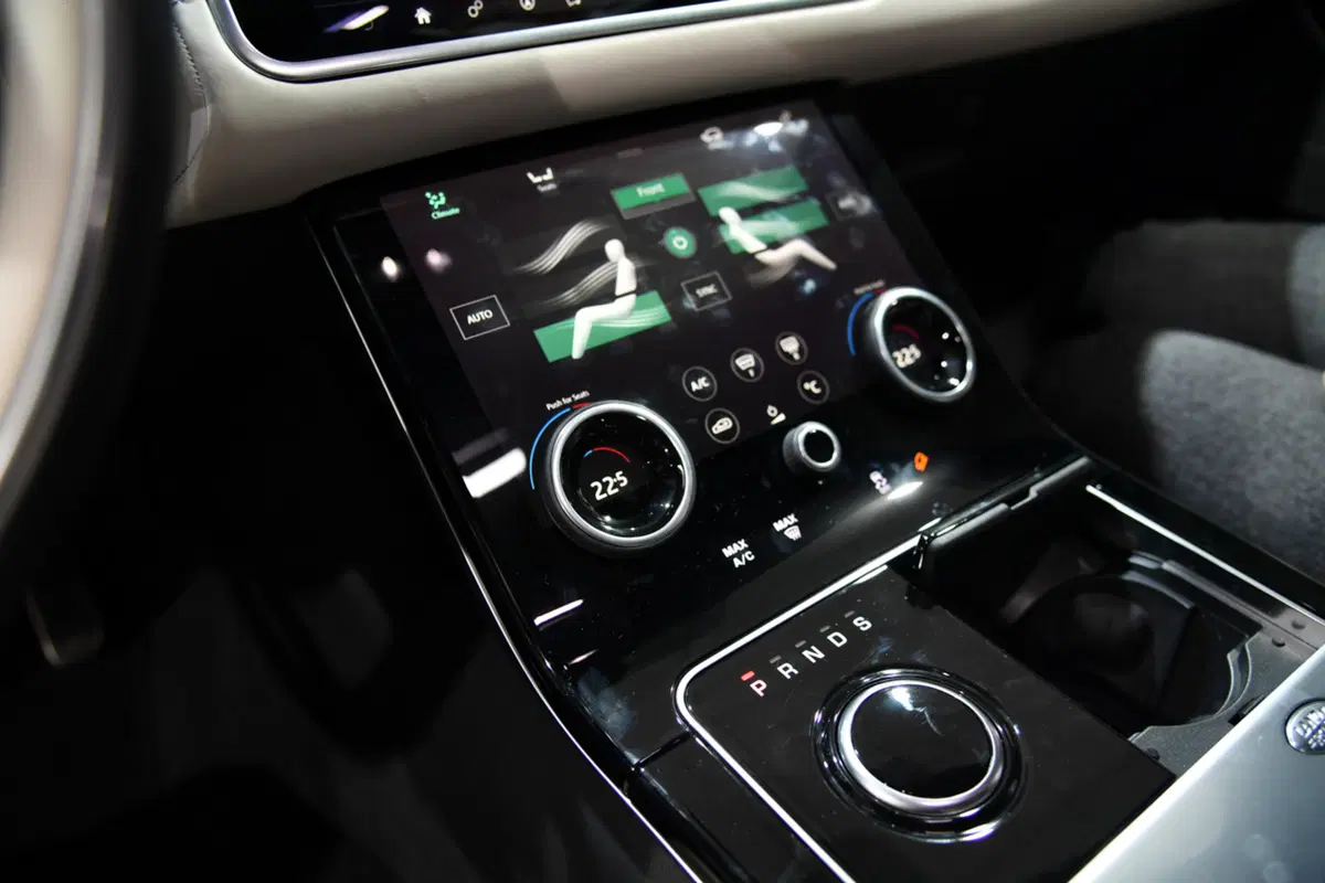 Land Rover al Salone di Ginevra 2017 (22)