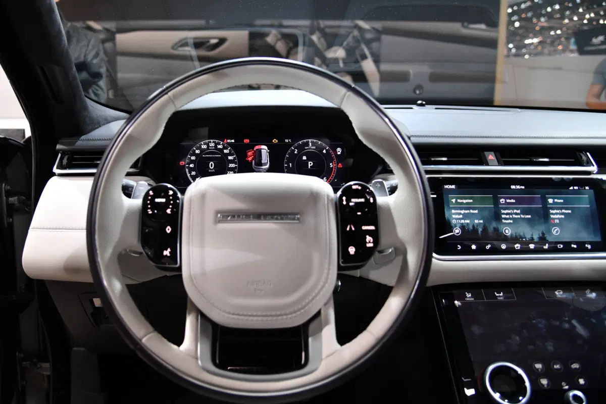 Land Rover al Salone di Ginevra 2017 (7)