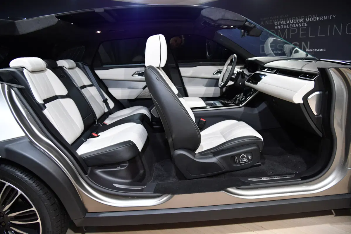 Land Rover al Salone di Ginevra 2017 (5)