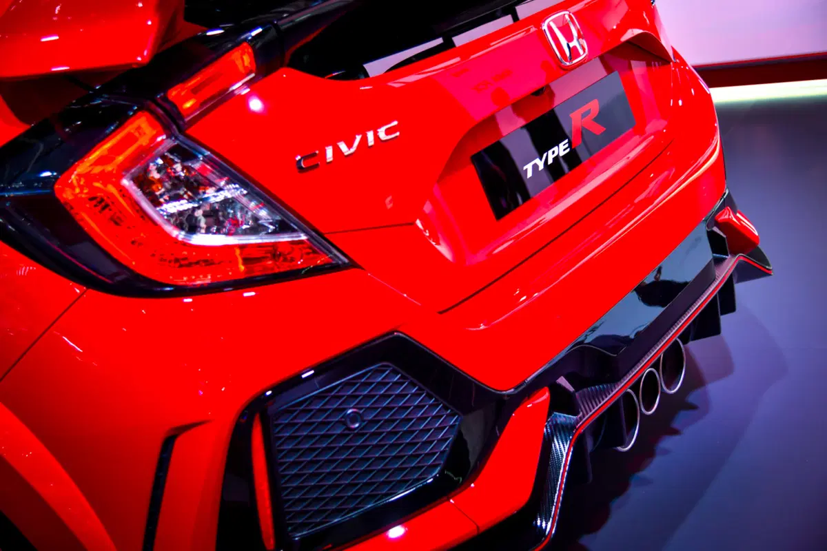 Honda Civic Type R, la videorecensione al Salone di Ginevra 2017 [Video] (7)