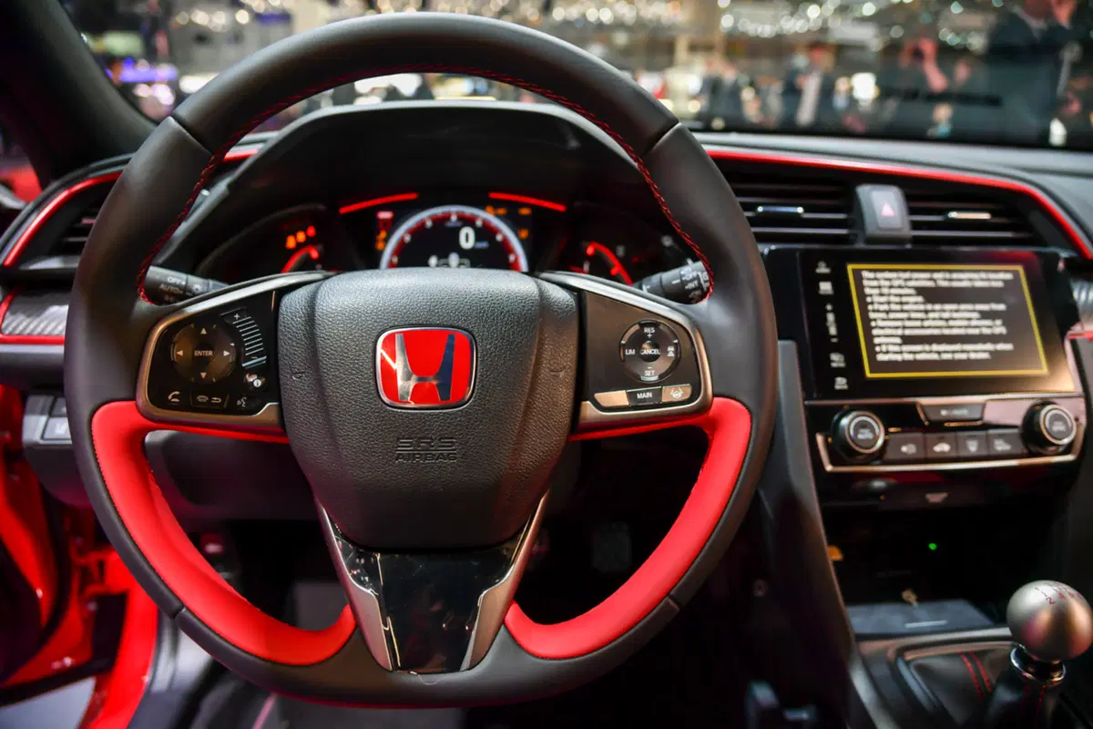 Honda Civic Type R, la videorecensione al Salone di Ginevra 2017 [Video] (20)