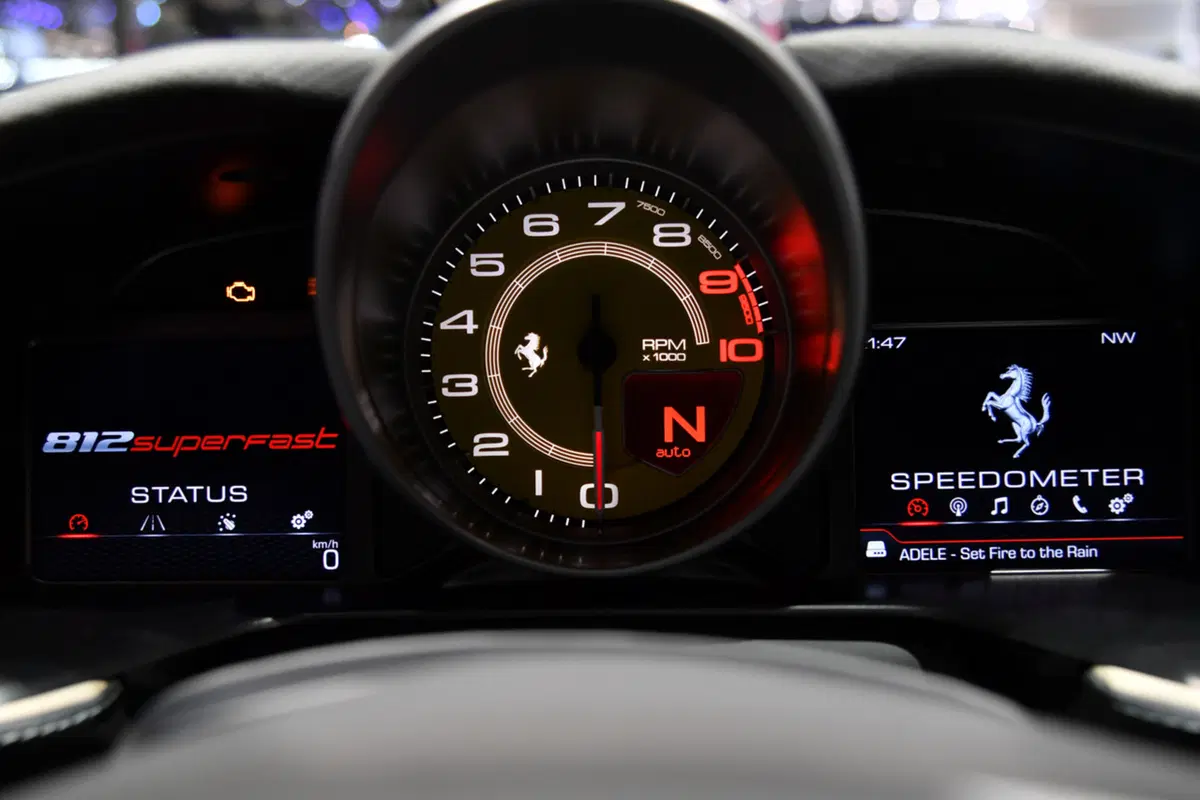 Ferrari 812 Superfast, la videorecensione al Salone di Ginevra 2017 [Video] (5)