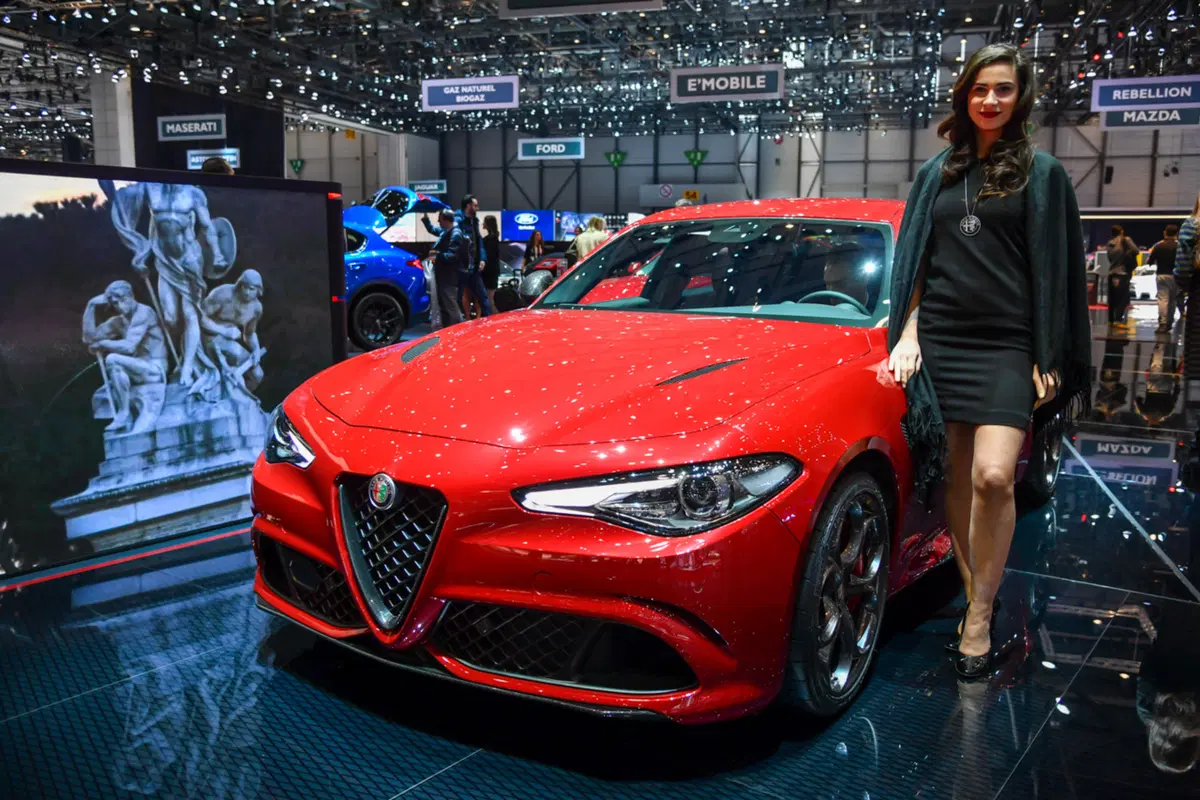 Salone di Ginevra 2017: le ragazze più belle! [Gallery] (22)