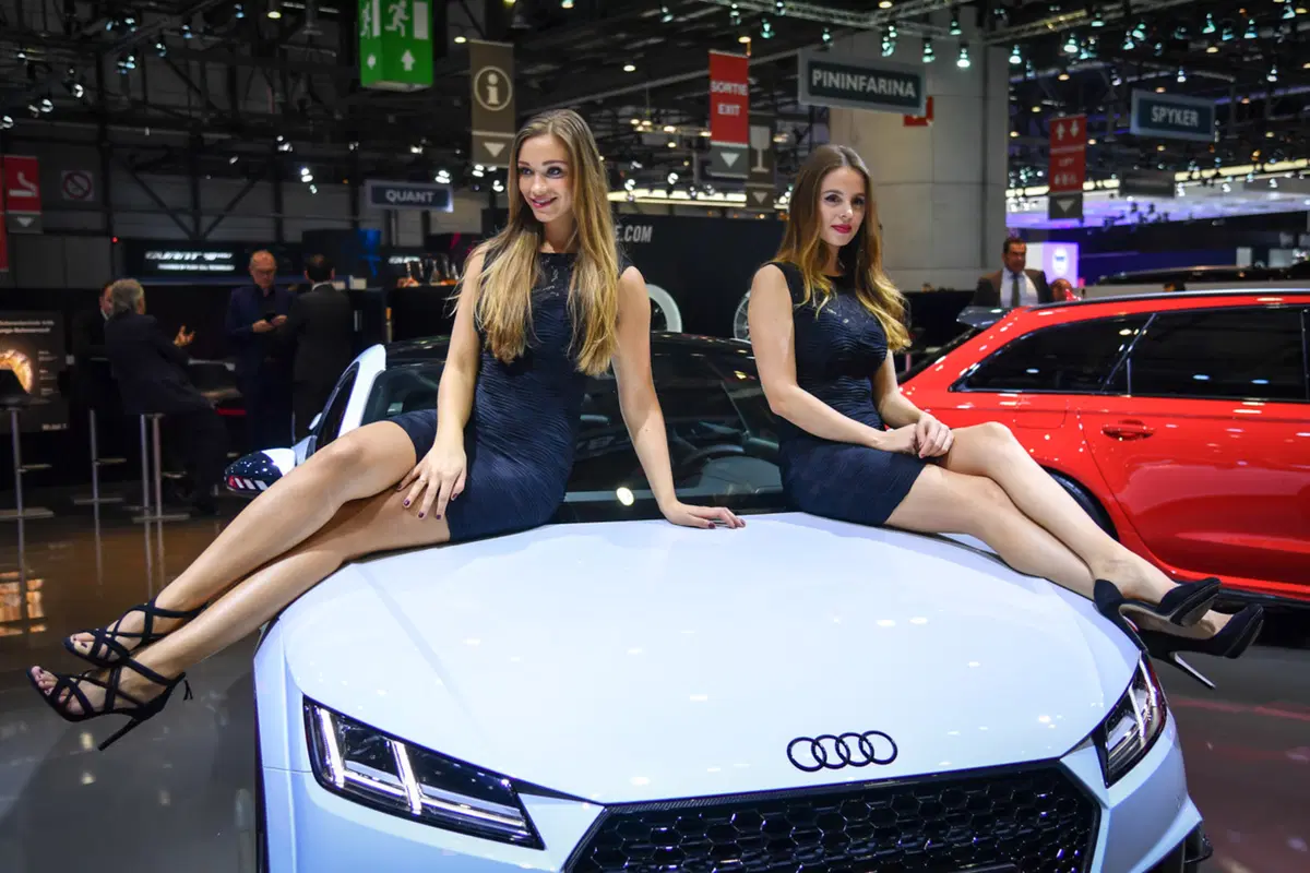 Salone di Ginevra 2017: le ragazze più belle! [Gallery] (38)