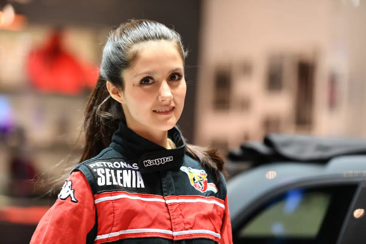 Salone di Ginevra 2017: le ragazze più belle! [Gallery] (47)