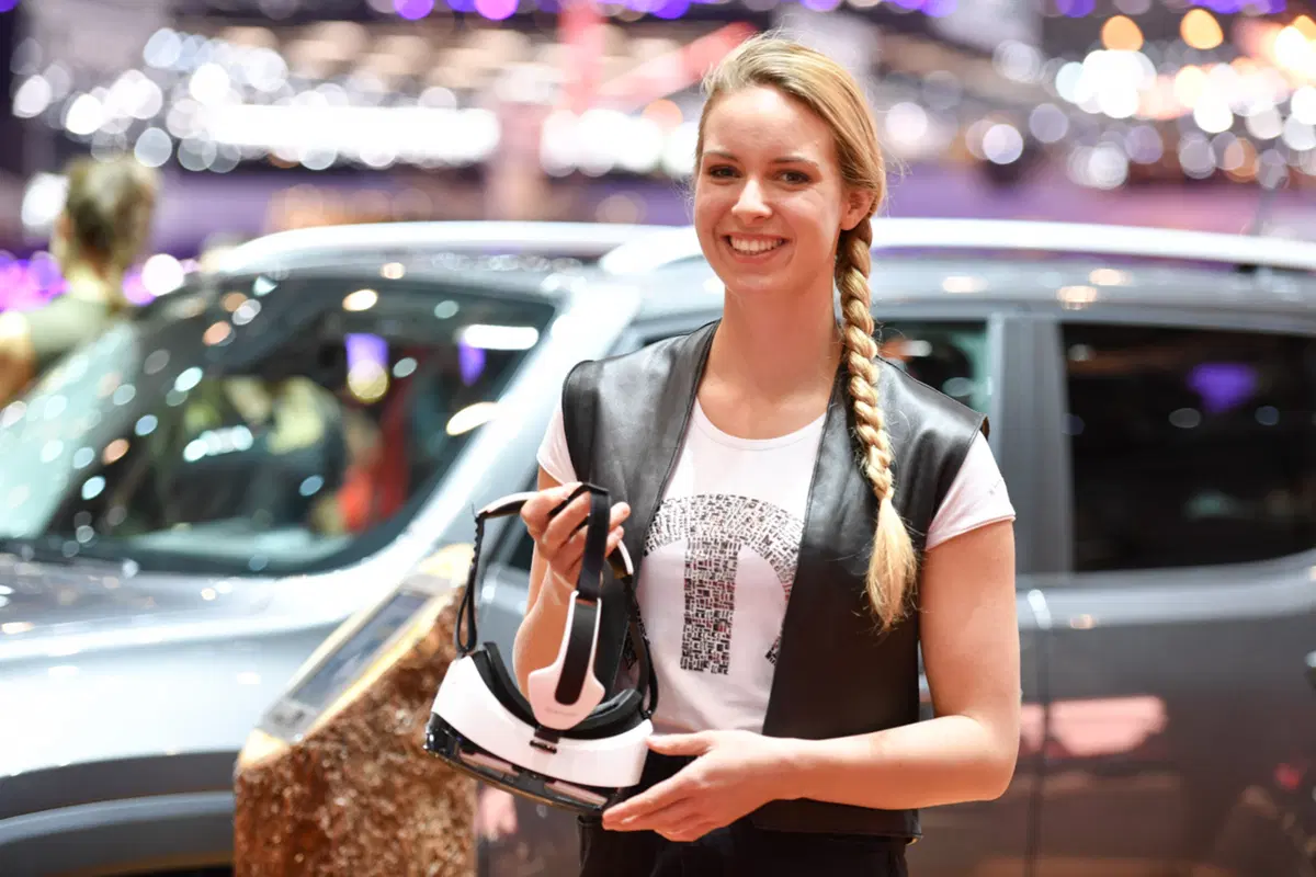 Salone di Ginevra 2017: le ragazze più belle! [Gallery] (51)