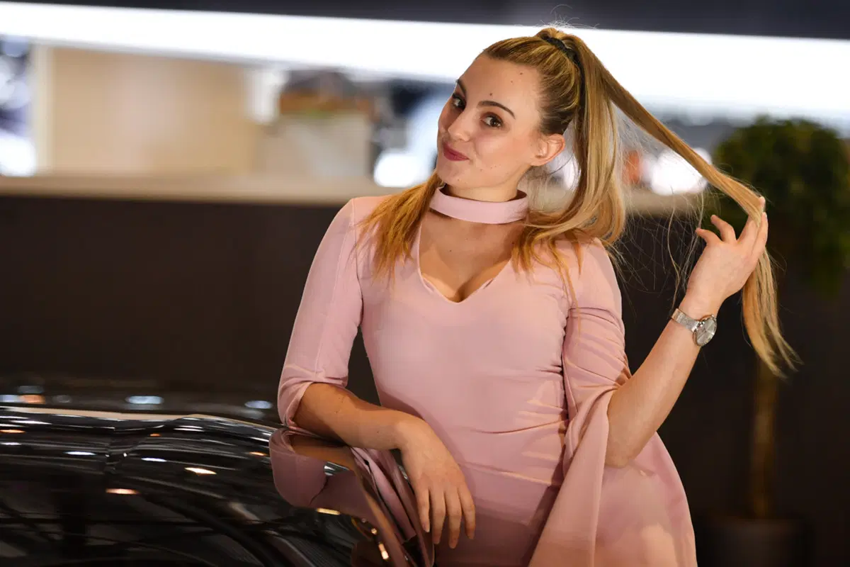 Salone di Ginevra 2017: le ragazze più belle! [Gallery] (72)