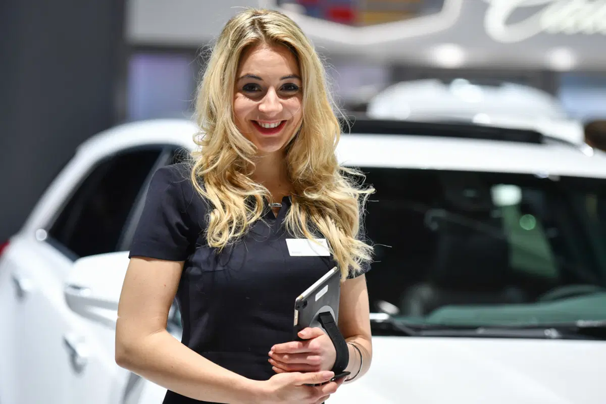Salone di Ginevra 2017: le ragazze più belle! [Gallery] (73)