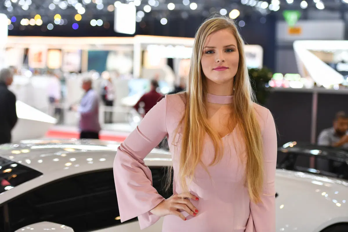 Salone di Ginevra 2017: le ragazze più belle! [Gallery] (74)
