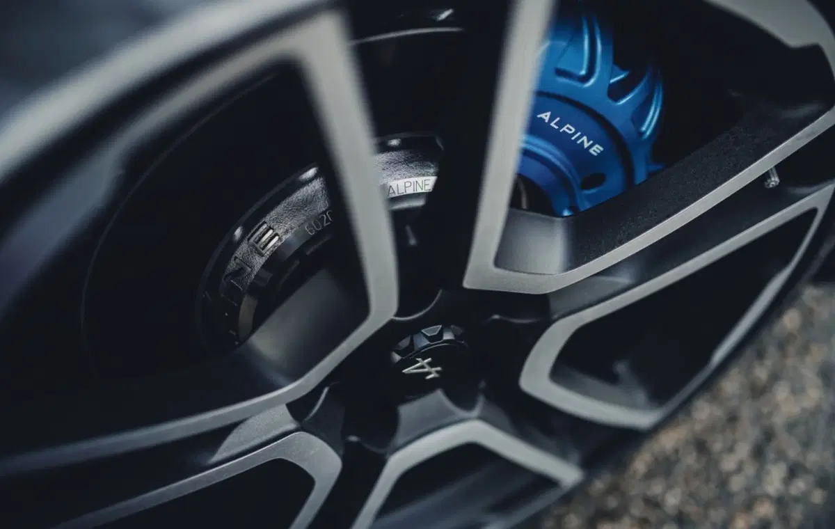 Brembo: la nuova pinza freno ECS al Salone di Ginevra 2017 (3)