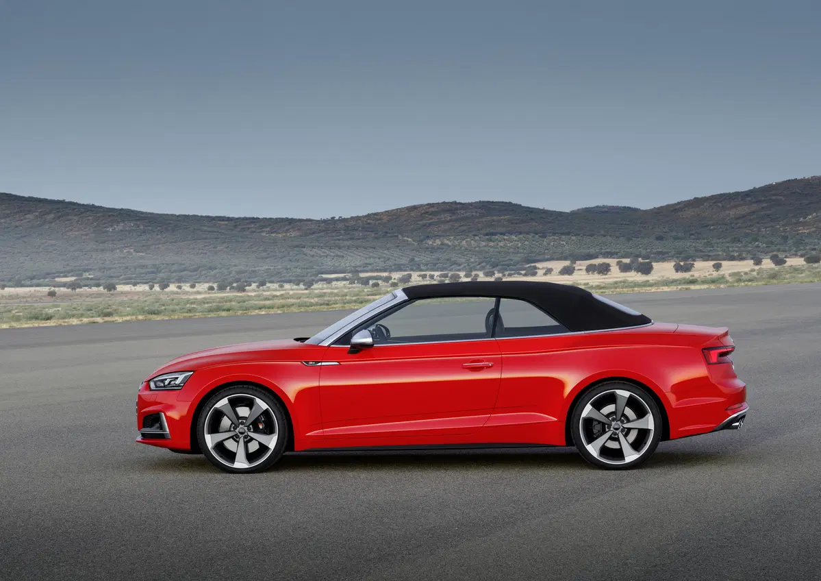 Audi A5 Cabriolet [Video primo test] (13)
