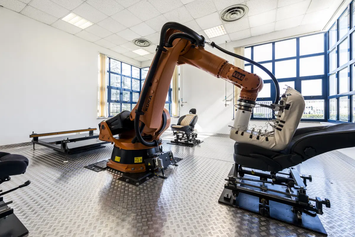 Alcantara: il Made in Italy più forte della crisi (14)