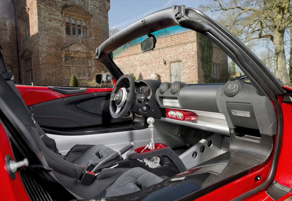 Lotus Elise my 2017, arriva la leggerissima Elise Sprint (4)